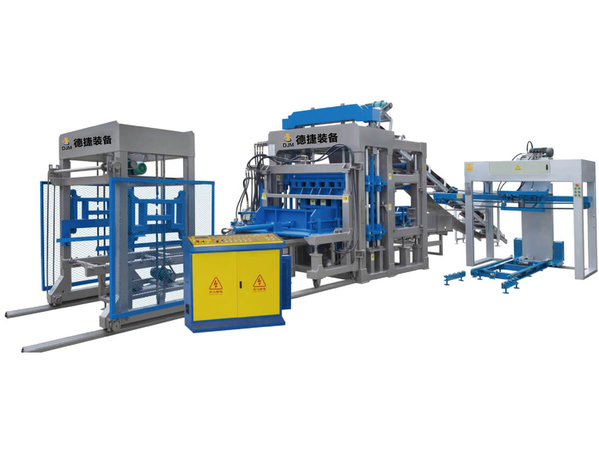 Fully automatic brick making machine